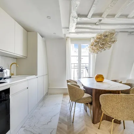 Pick A Flat's In Champs-elysées - Rue Ponthieu Apartamento París
